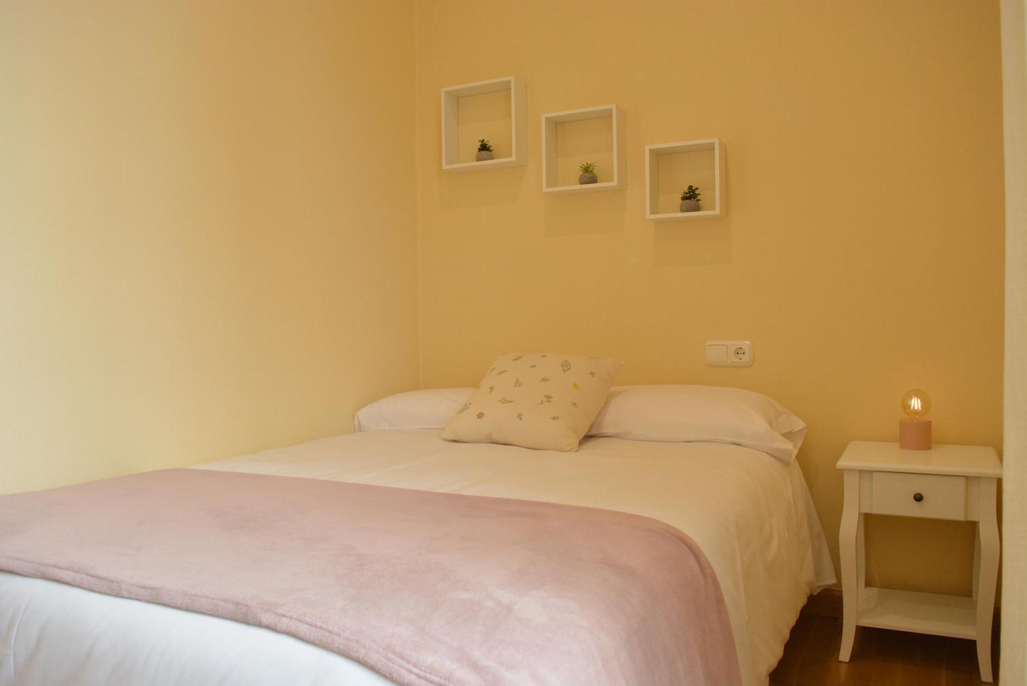 Apartamento Puerta De Cordoba- Exterior Con Balcones Bagian luar foto