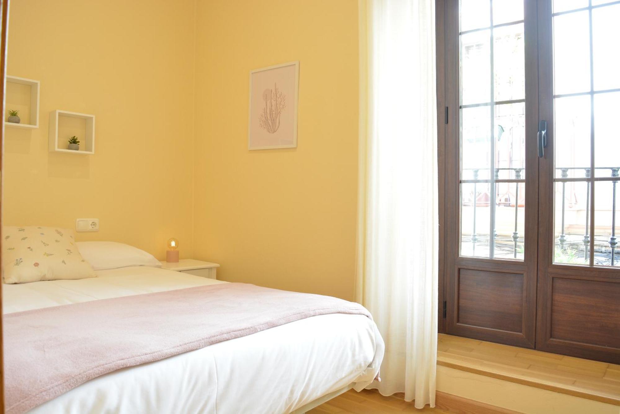 Apartamento Puerta De Cordoba- Exterior Con Balcones Bagian luar foto