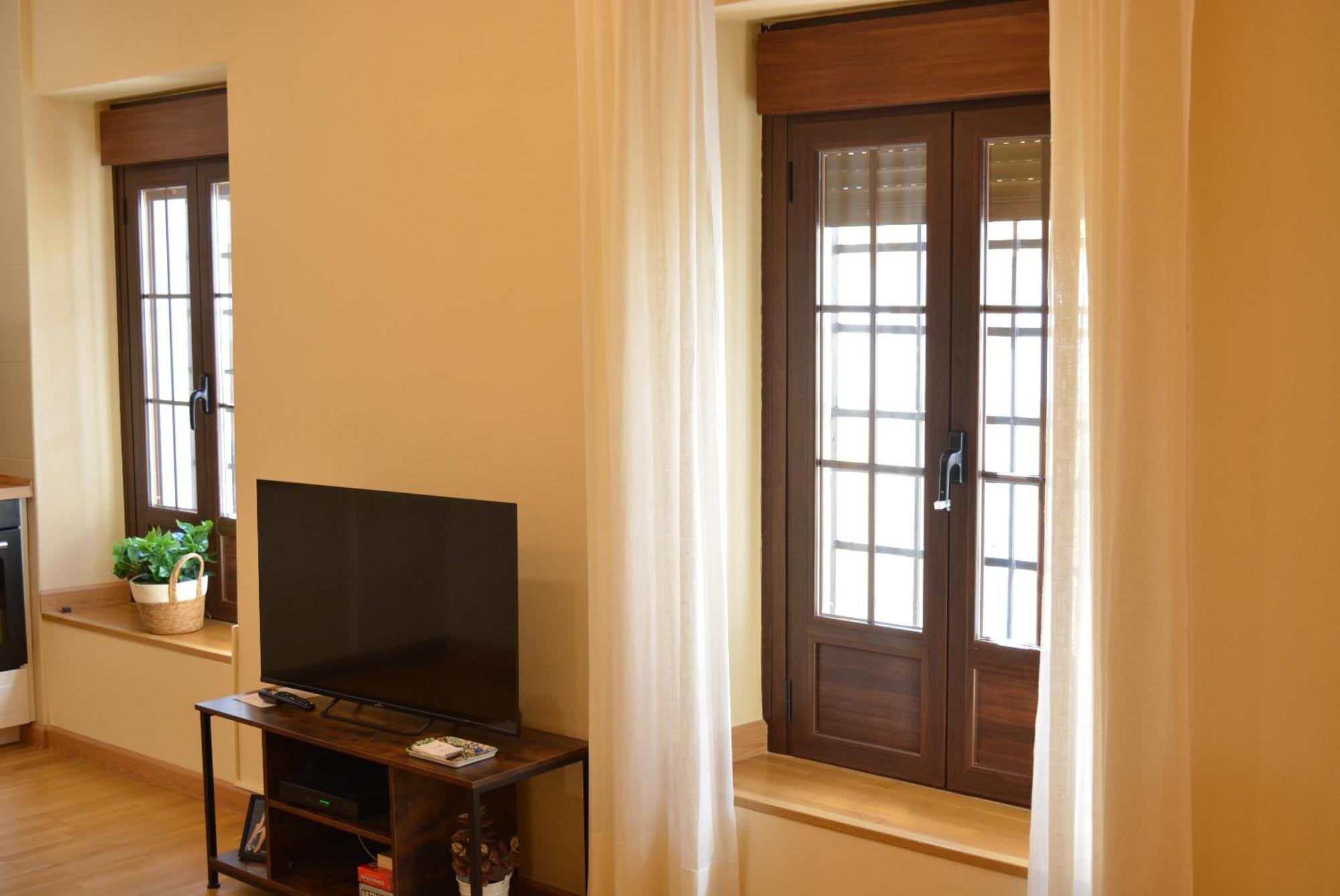 Apartamento Puerta De Cordoba- Exterior Con Balcones Bagian luar foto
